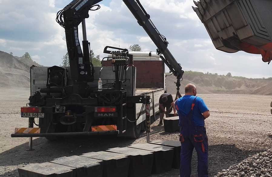 Kalibracja wagi Loadtronic 3 w ładowarce Hitachi Kalibracja wagi Loadtronic 3 w ładowarce Hitachi